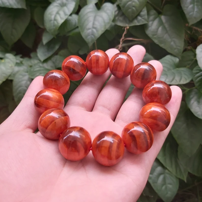 Vòng gỗ huyết long