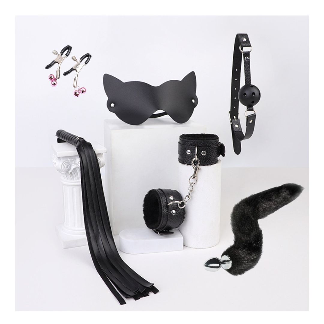 Set 6 Món Đuôi Cáo Cosplay "Miêu Nữ Bóng Đêm" Gồm: Mặt Nạ Mèo, Đuôi Cáo, Còng Tay, Ball Gag, Roi Da Và Kẹp Ti